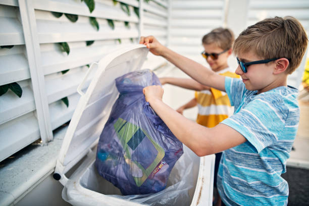 Best Yard Cleanup Services  in Eatons Neck, NY
