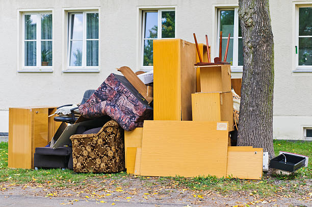 Best Yard Waste Removal  in Eatons Neck, NY